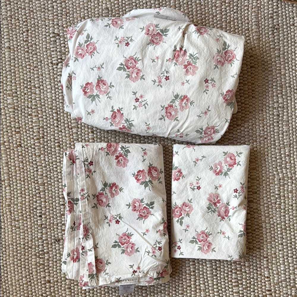 Pottery barn organic Twin sheet set